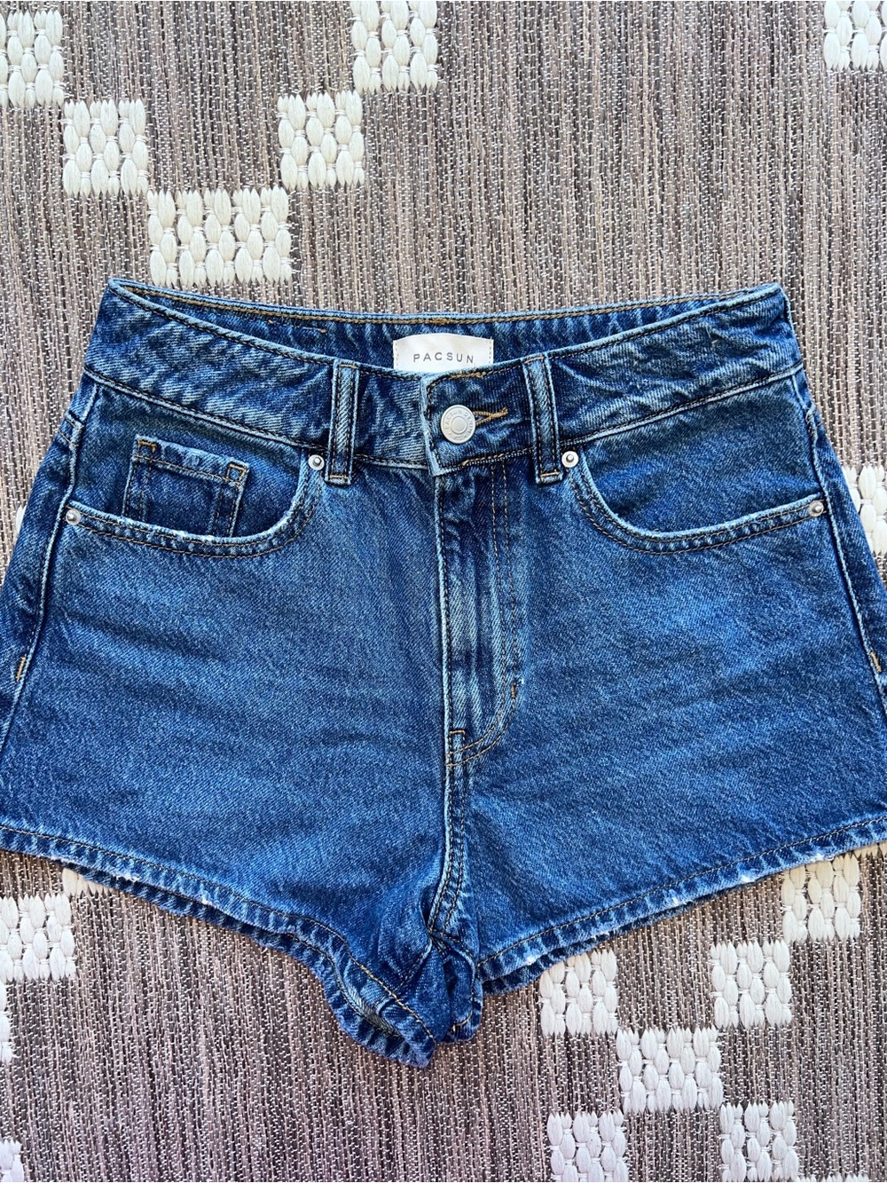 PacSun Mom Short in Dark Blue Size 23
